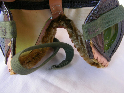 WWII – Lot de 4 Paires de Lunettes de Soleil Militaires Américaines avec Étuis (1944-1945)