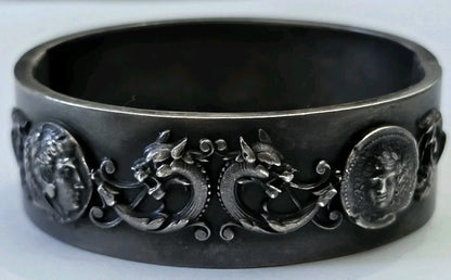 Bracelet argent massif décor chimère dragon