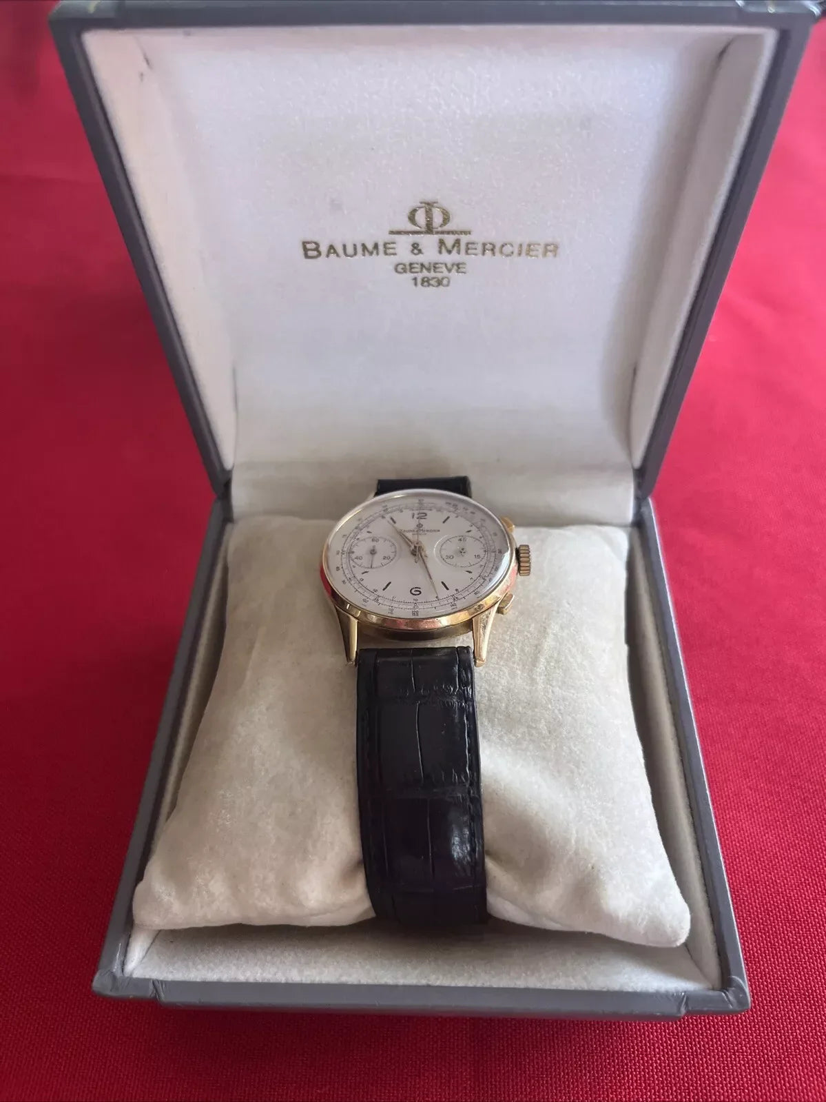 Montre Baume & Mercier chronographe en or 18K