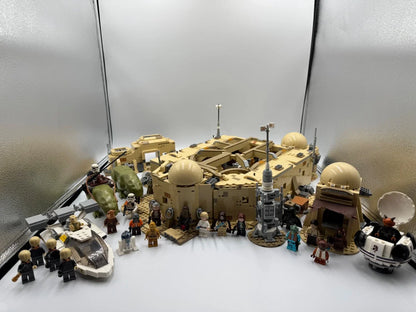 LEGO Star Wars Mos Eisley Cantina 75290