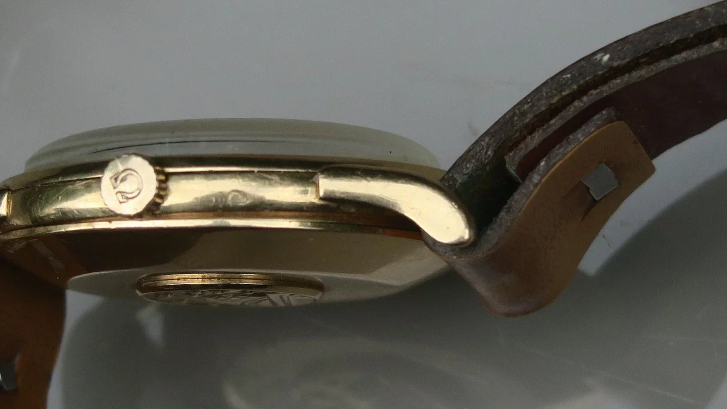 MONTRE OMEGA CONSTELLATION AUTOMATIQUE OR 18 K