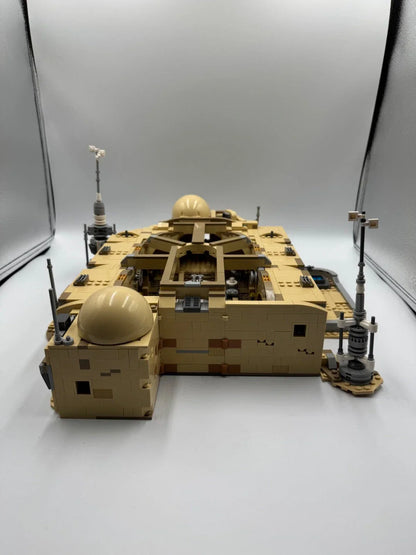 LEGO Star Wars Mos Eisley Cantina 75290