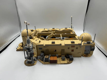 LEGO Star Wars Mos Eisley Cantina 75290