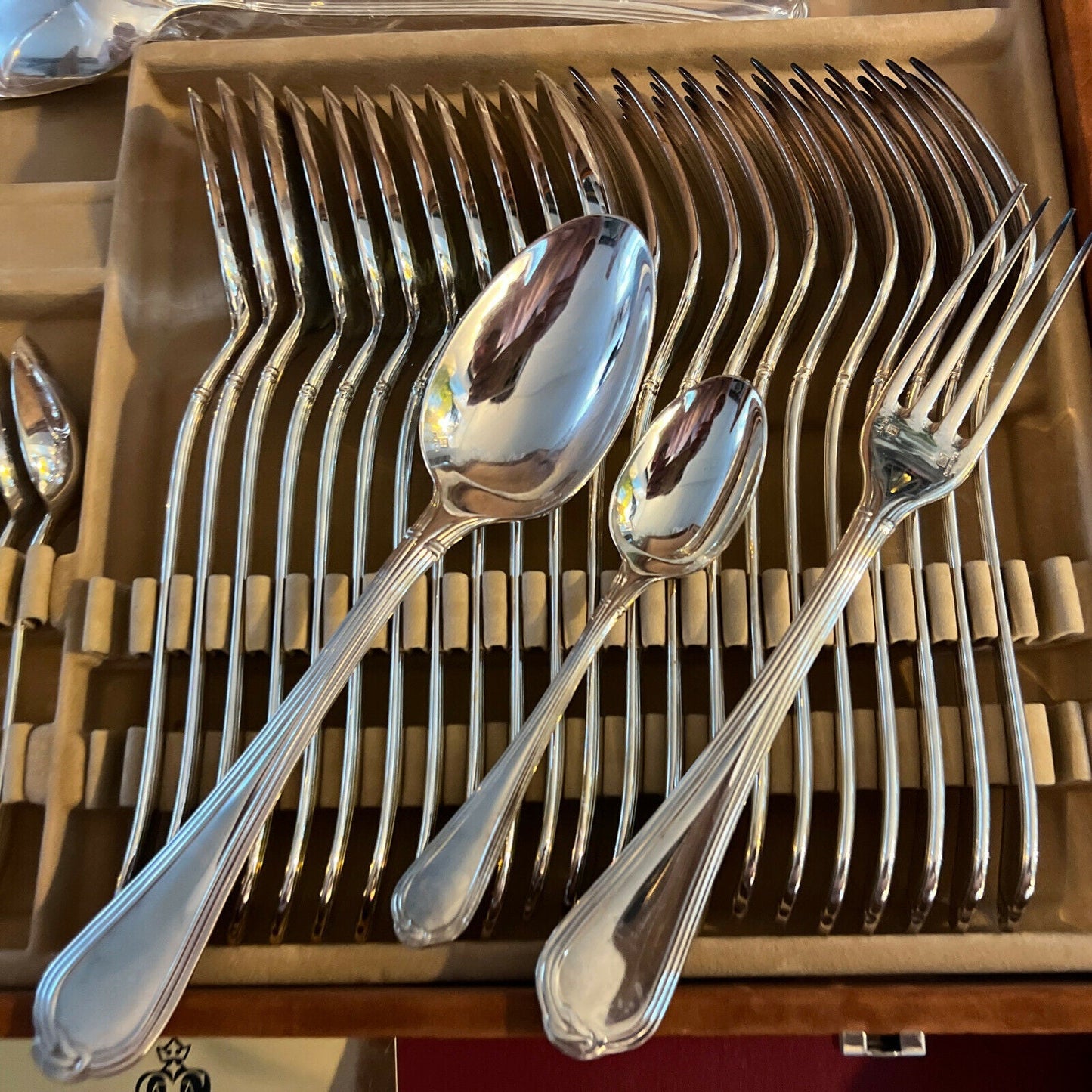 Ménagère Christofle France de 86 pièces