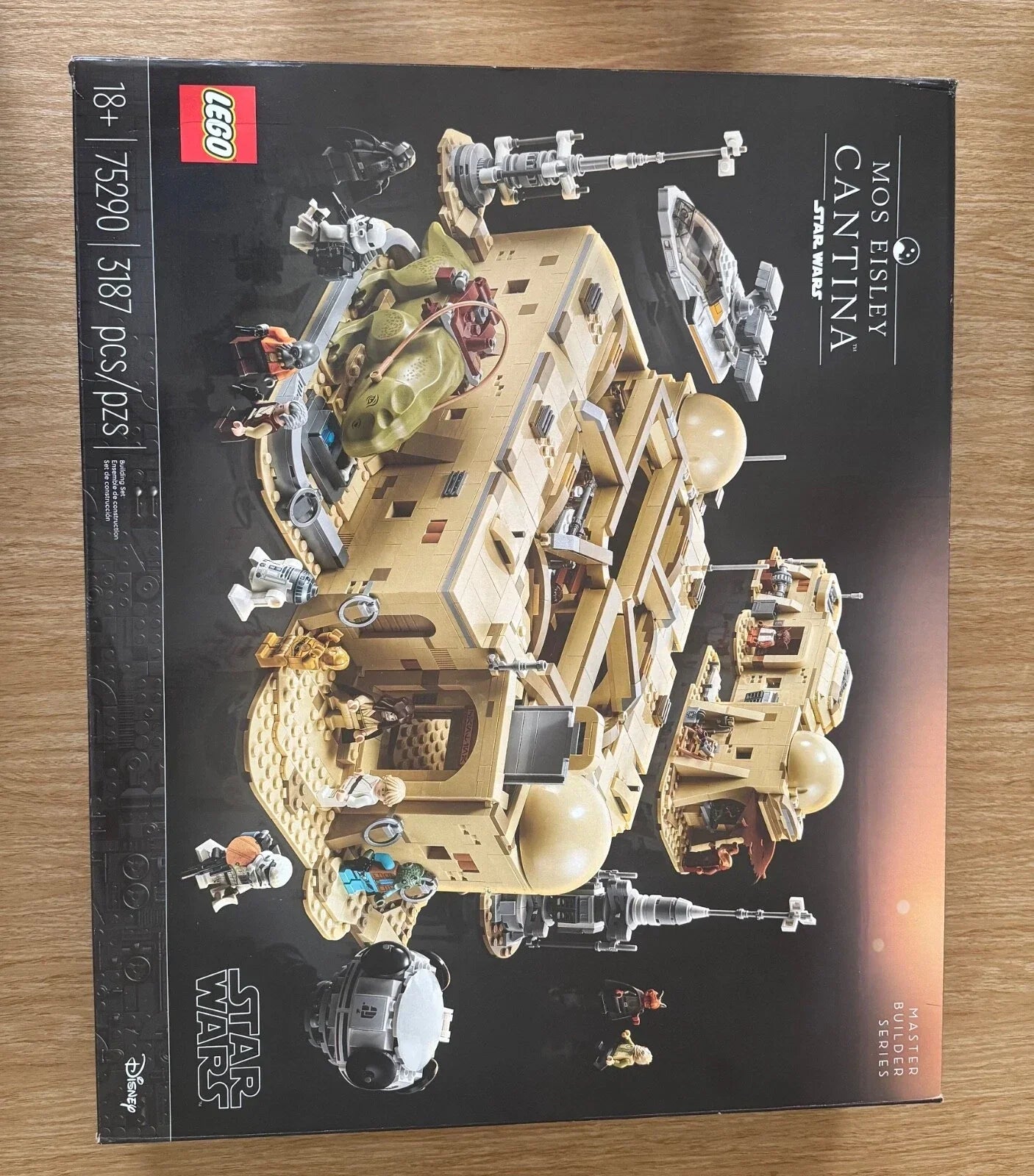 LEGO Star Wars Mos Eisley Cantina 75290