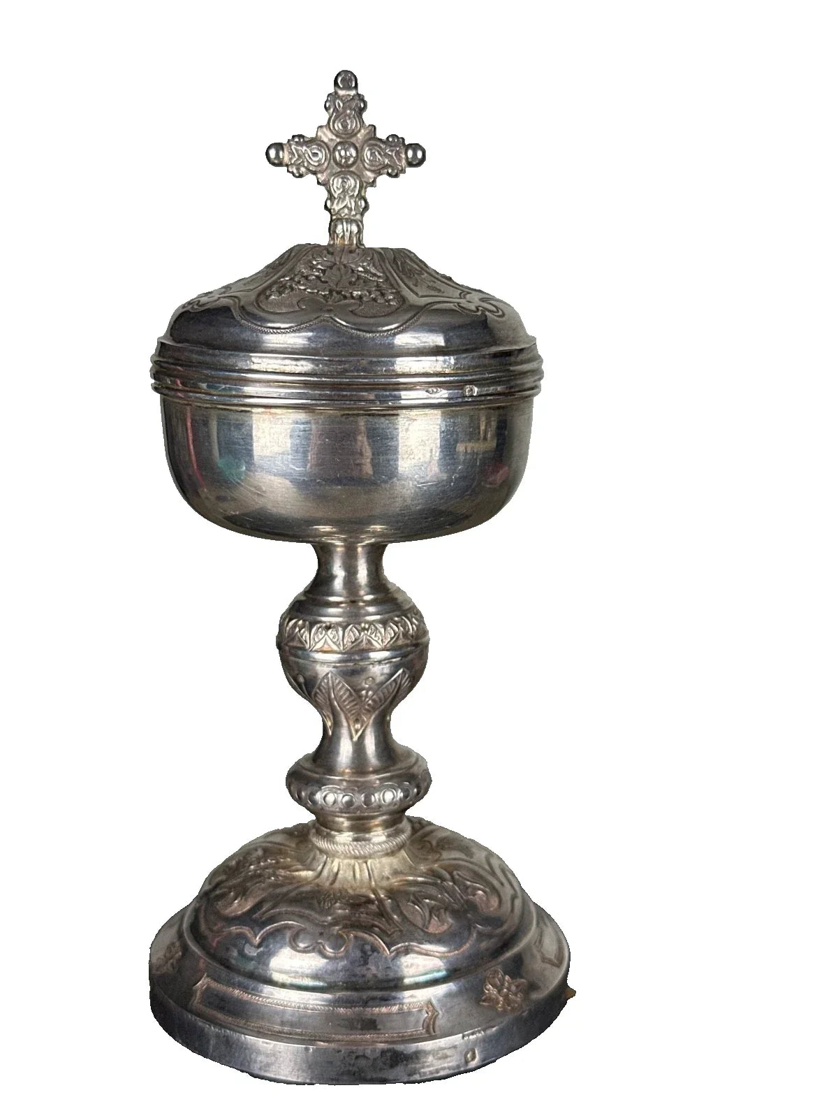 Ciboire en argent massif du XIXe siècle
