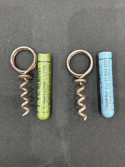 T39 – Lot de 6 anciens tire-bouchons avec étuis