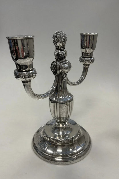 Paire de bougeoirs en argent