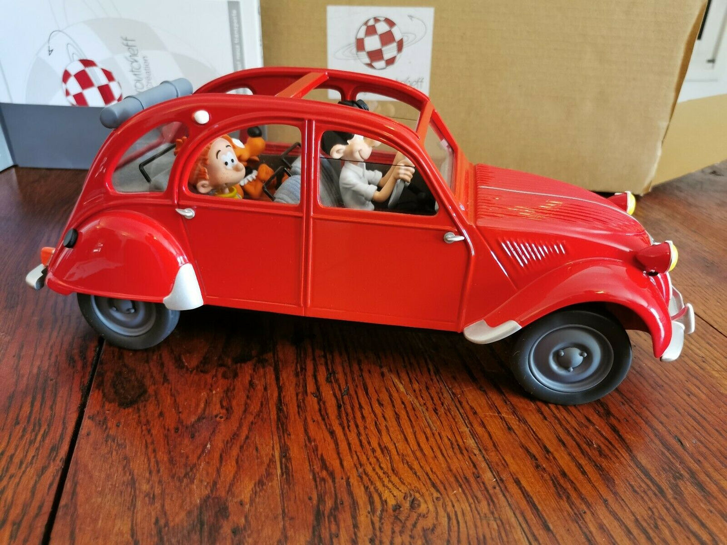 Aroutcheff Citroën 2CV édition Boule et Bill,