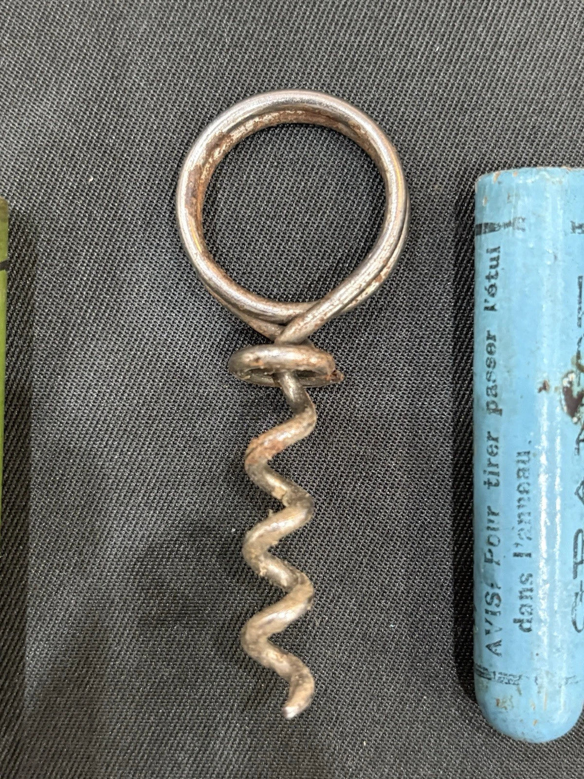T39 – Lot de 6 anciens tire-bouchons avec étuis