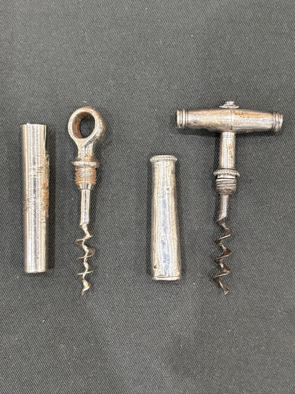 T39 – Lot de 6 anciens tire-bouchons avec étuis