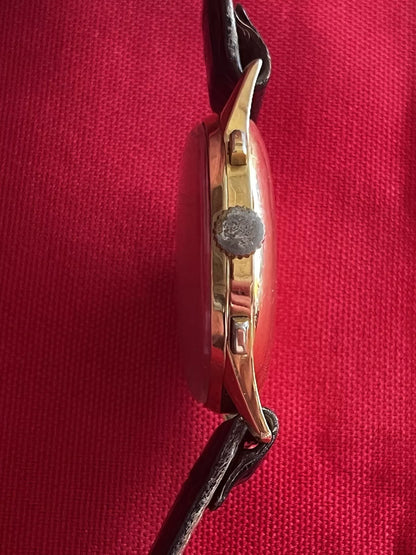 Montre Baume & Mercier chronographe en or 18K