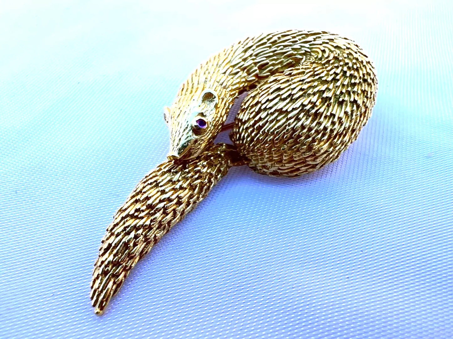 MAGNIFIQUE BROCHE FRANÇAISE EN OR 18 CARATS