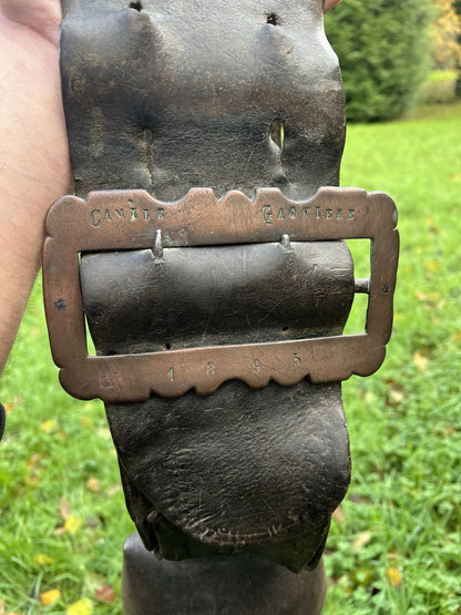 ANCIENNE CLOCHE SONNAILLE FER FORGE ART POPULAIRE DEVOUASSOUD