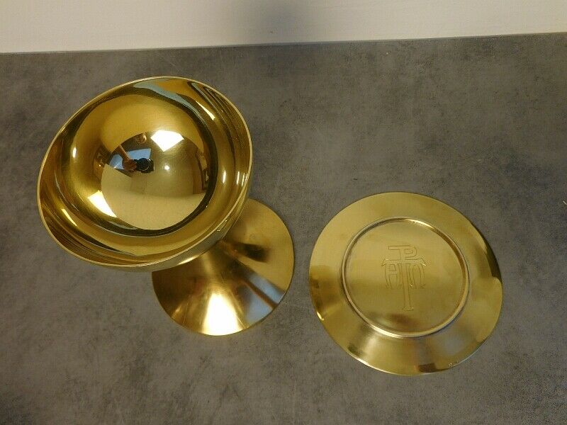 COFFRET CALICE ET PATENE EN VERMEIL