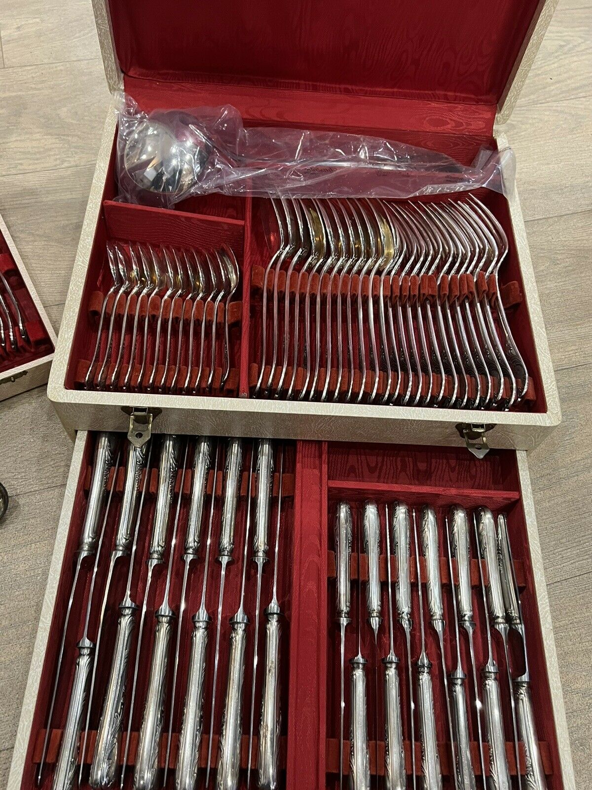 Ménagère 126 Pieces christofle marly