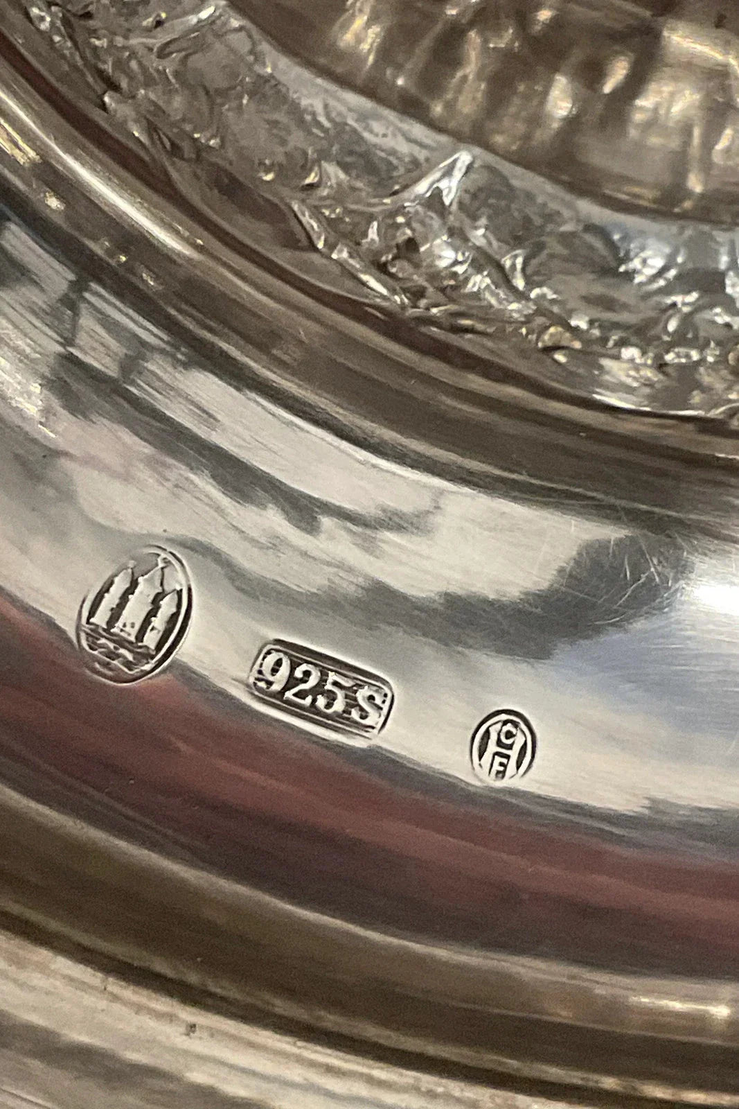 Paire de bougeoirs en argent