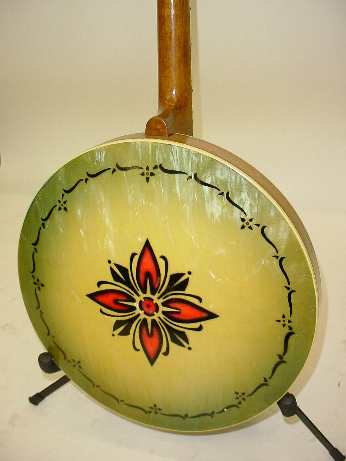 Banjo à résonateur ténor 4 cordes des années 1930