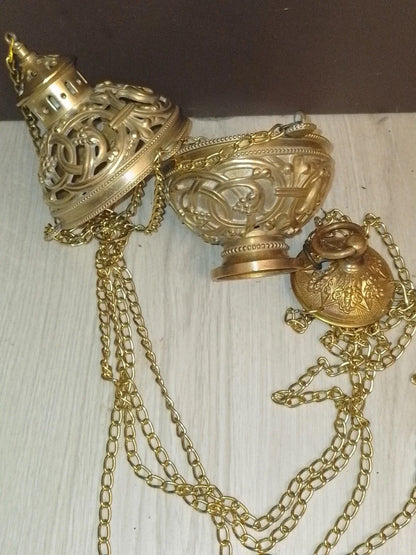 Ancien encensoir style gothique