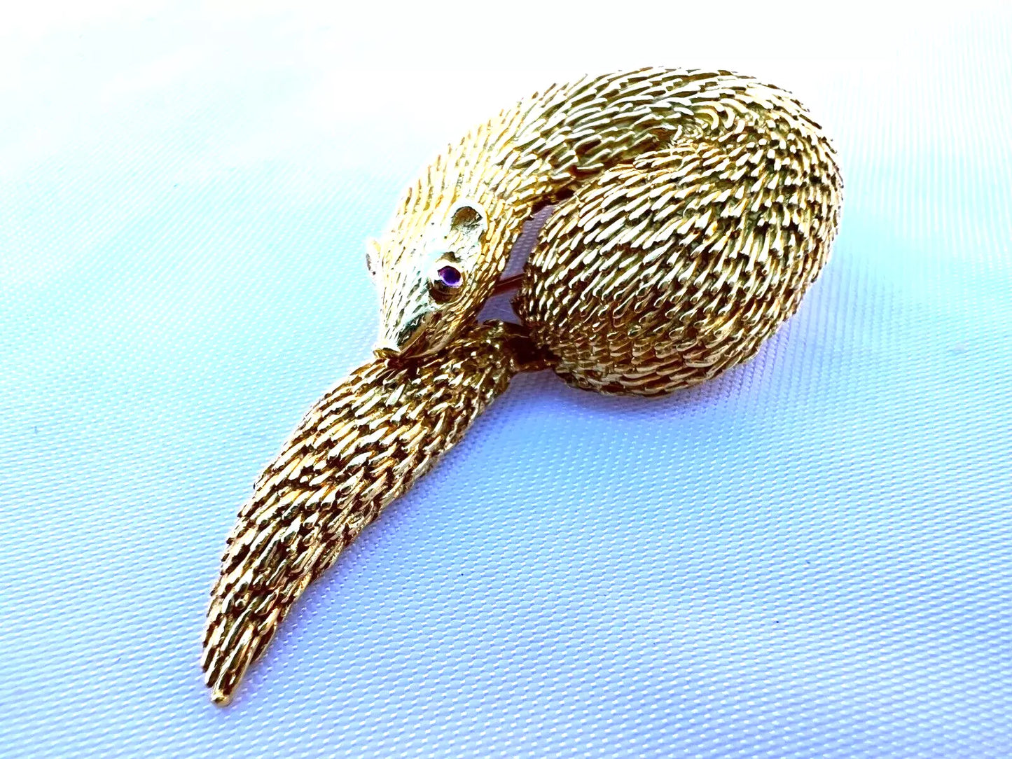 MAGNIFIQUE BROCHE FRANÇAISE EN OR 18 CARATS