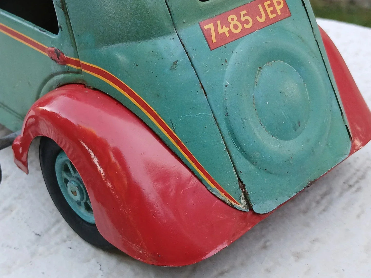 Ancien jouet mécanique JEP Renault Nervasport de 1937